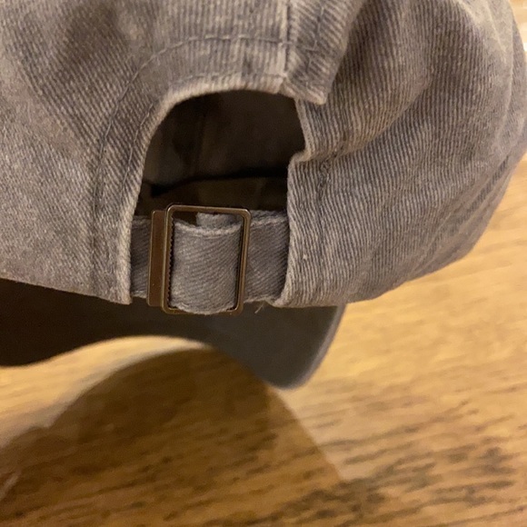 cap - Picture 3 of 3